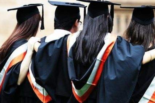 美国留学如何申请高校奖学金？