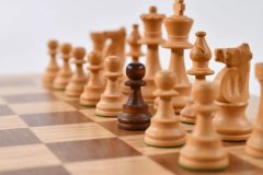 为什么中国文科生被鄙视，而美国文科生可以“横着走”？