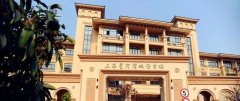 从星河湾到美本顶校，如何跳出同质化竞争泥潭？
